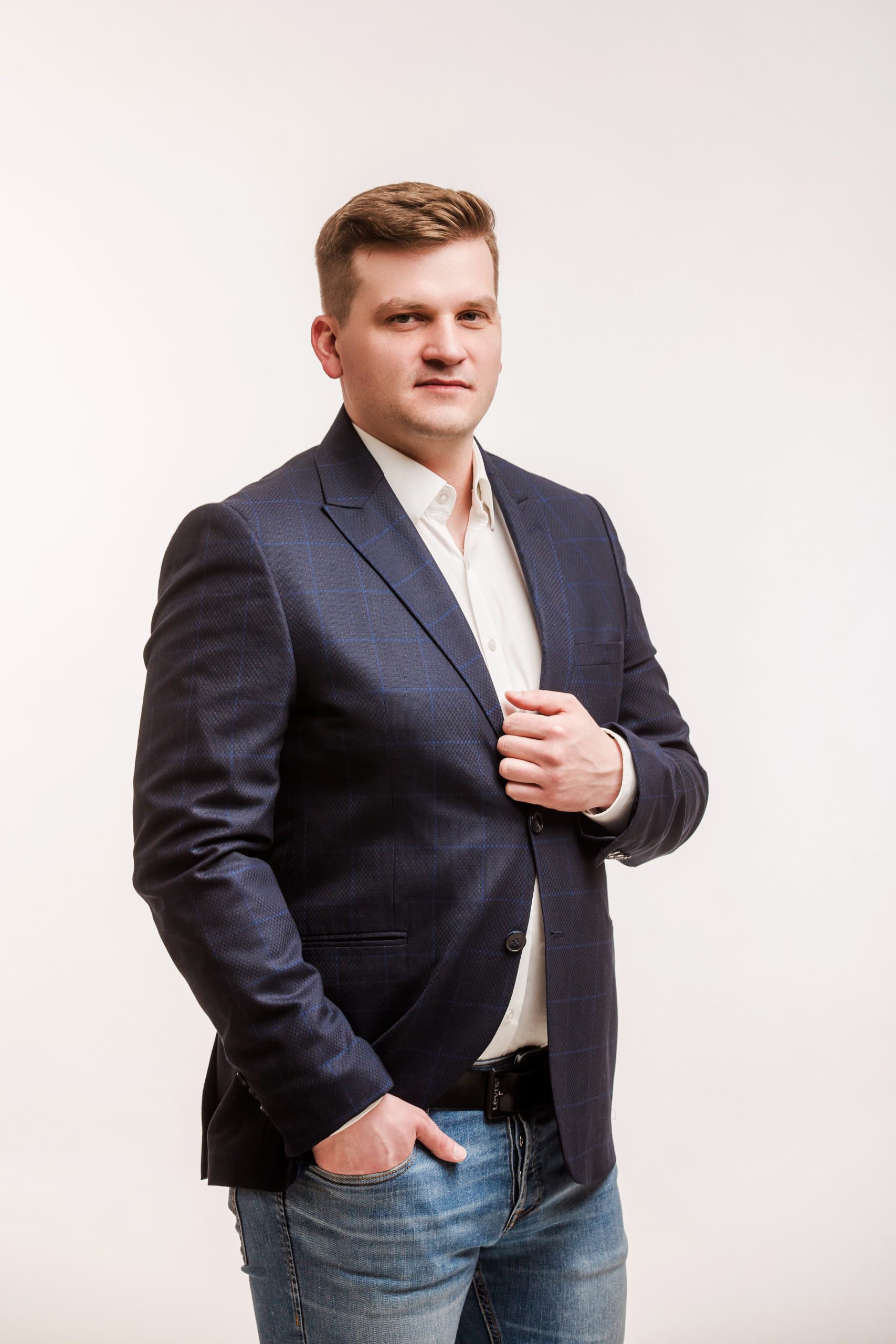 Zgłoś nieruchomość, Biuro Nieruchomości, Czyste powietrze Podlaskie, Usługi dronem, Sprzedaż domu, kupno domu, sprzedaż nieruchomości, kupno nieruchomości, termomodernizacja, fotowoltaika, wymiana pieca, oze białystok/podlaskie, nagrania dronem